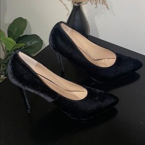 Size 12W suede shoes 6inch heels